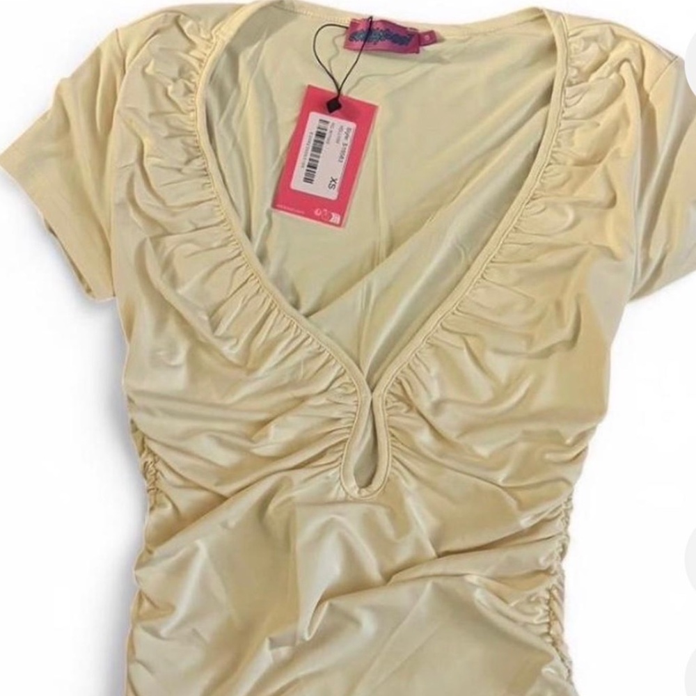 Edikted Women's Burkley Keyhole Gathered Top